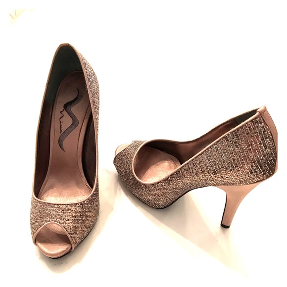 Nina Shoes - Nina beige satin/glitter 4” size 6 dressy heels